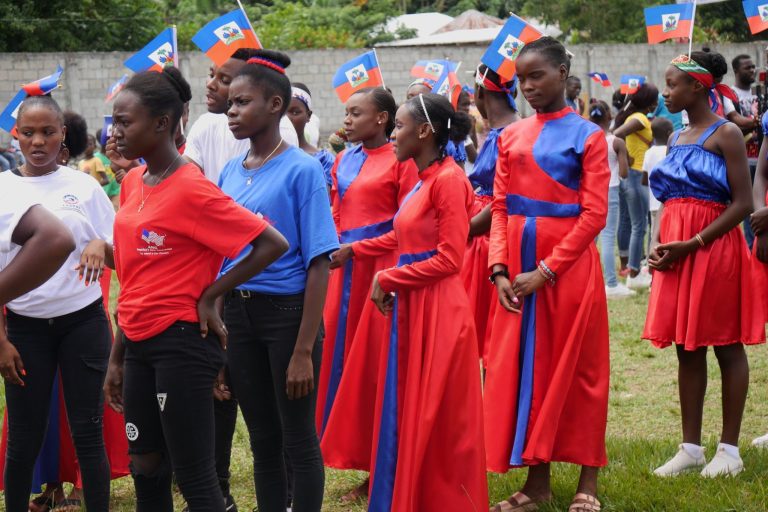 La Fête du Drapeau Haïtien célébrée avec enthousiasme à Camp-Perrin